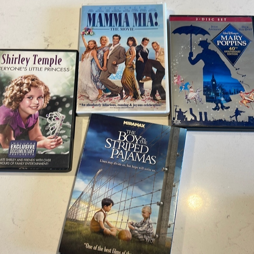 DVD combo set for different DVDs movies